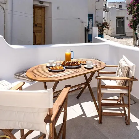 Terraegea Parikia (Paros)